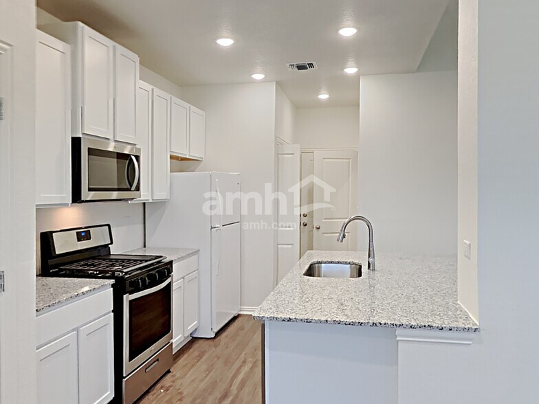 Building Photo - 348 Aspen Waters