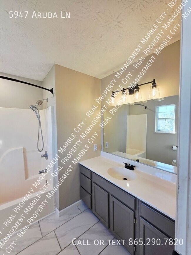 Building Photo - 5947 Aruba Ln