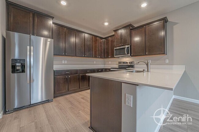 Building Photo - 7020 NE 156th Pl