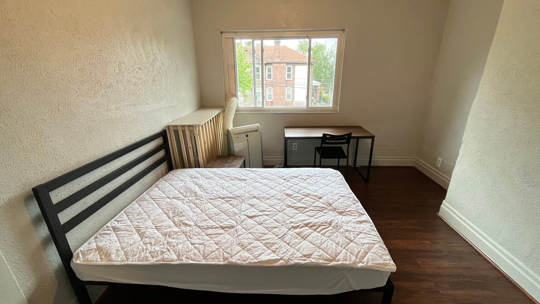 Building Photo - 5847 Nicholson St