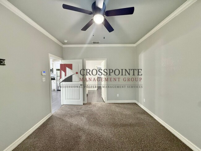 Building Photo - Tour Today! 3 Bedroom, 2 Bathroom Duplex!