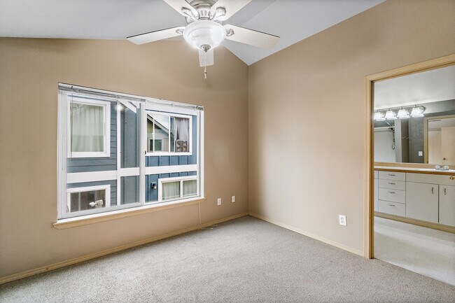 Building Photo - 8619 Delridge Way