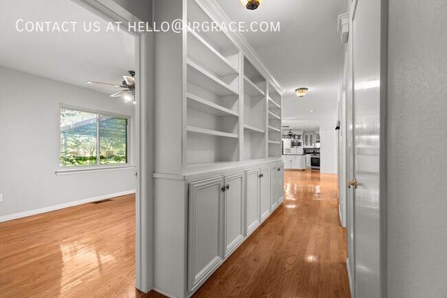 Building Photo - 525 W 4th St