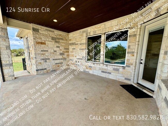 Building Photo - 124 Sunrise Cir