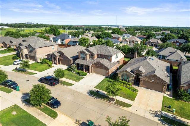 Building Photo - 2412 Lighthouse Dr