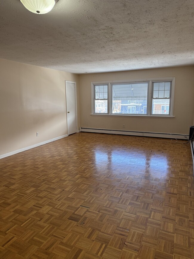 Building Photo - 2513 Palisade Ave