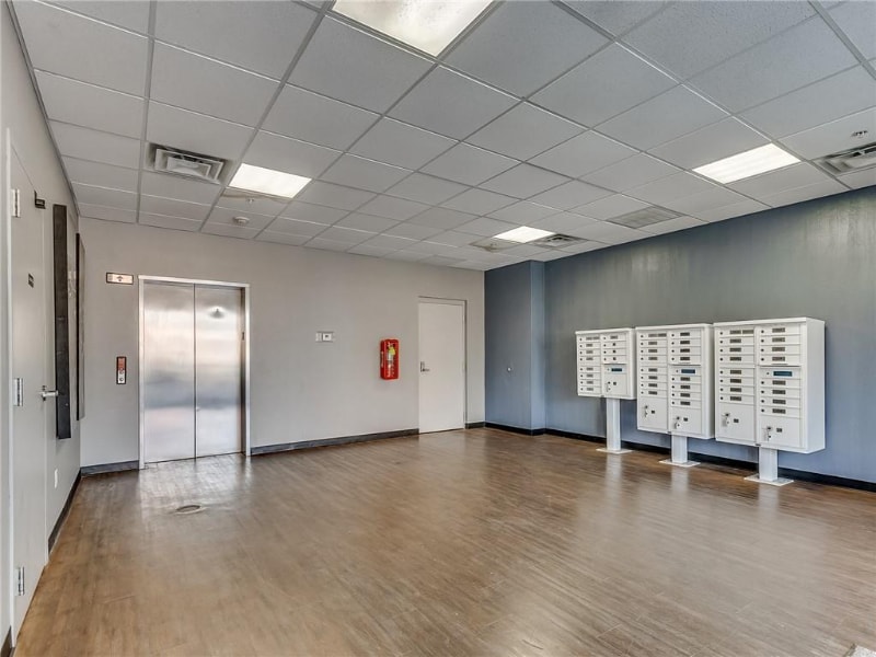 Building Photo - 1320 12th Ave SE