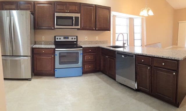 Building Photo - 2623 Magdalina Dr