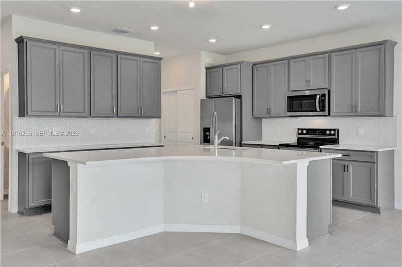 Building Photo - 2202 Appleton Cir S