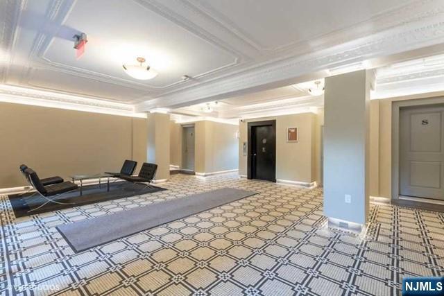 Building Photo - 855 Broad St