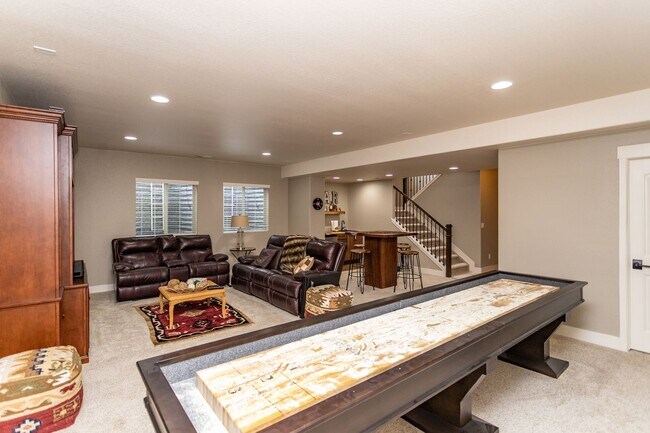 Building Photo - Stunning Flying Horse Patio Home with Stunning Views!!