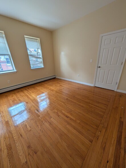 Building Photo - 57 Hotchkiss St