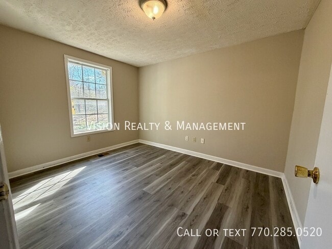 Building Photo - 219 Harmon Ave