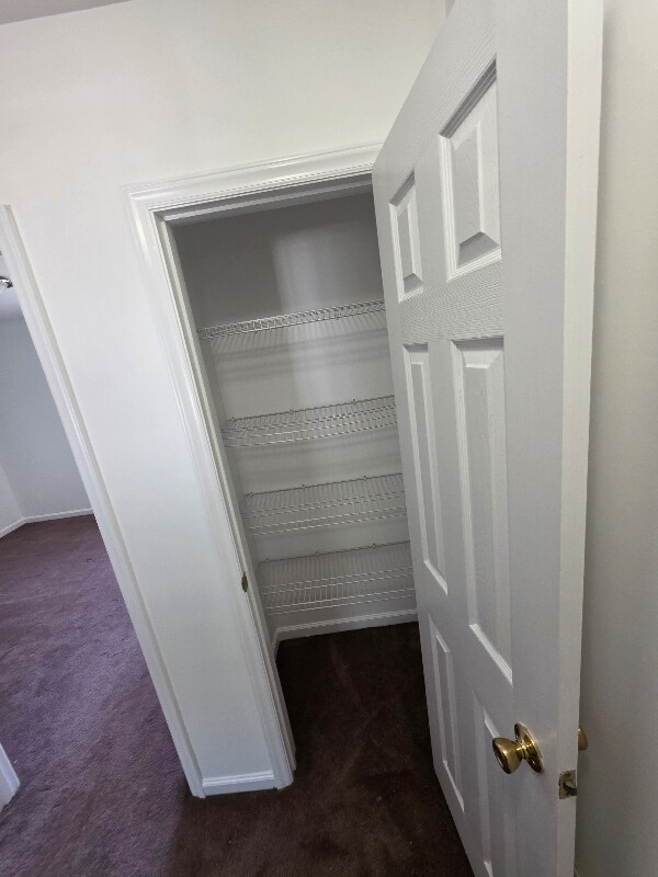 Building Photo - 2401 S Ridge Ave