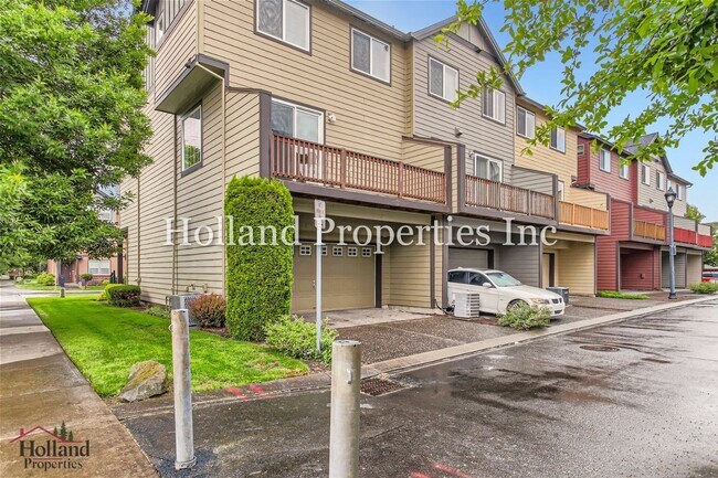 Building Photo - 3594 SE Ironwood Ave