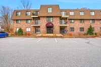 Building Photo - 59 School St