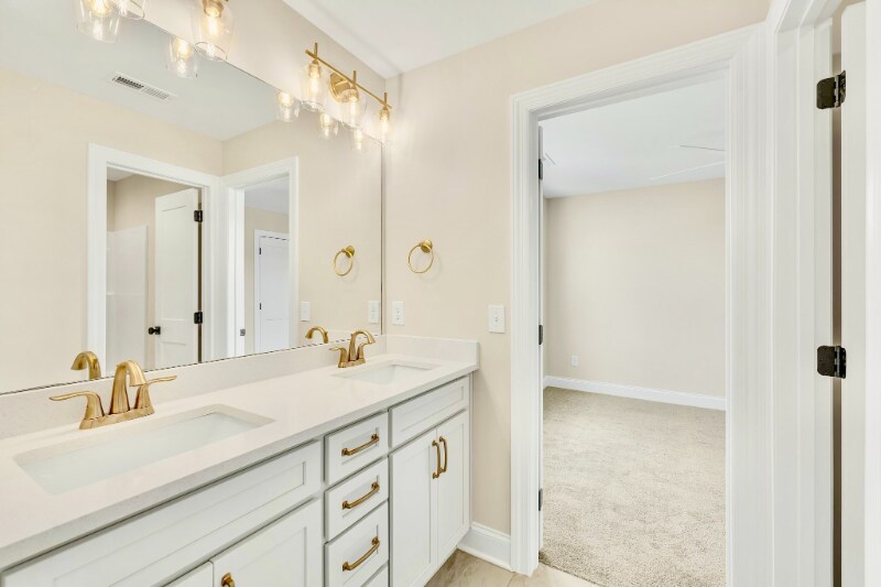 Building Photo - 1906 Gracie Bug Lp