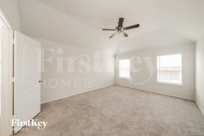 Building Photo - 2552 Silver Fox Trl