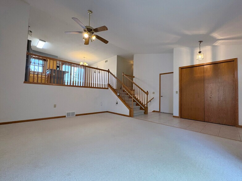 Building Photo - 6214 Adobe Way