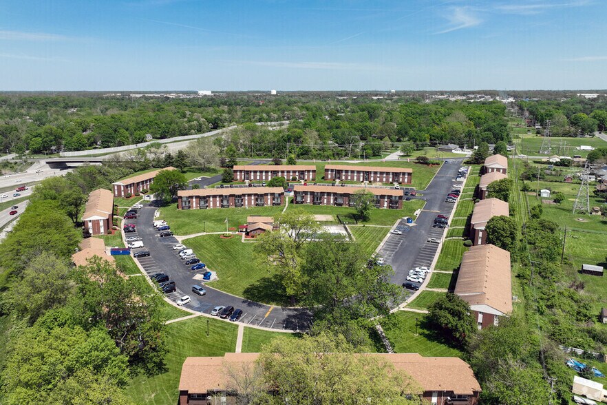 Sawmill Apartments 3708 Lickridge Lane Dr Indianapolis IN 46237