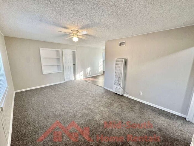 Building Photo - 4093 Barron Ave