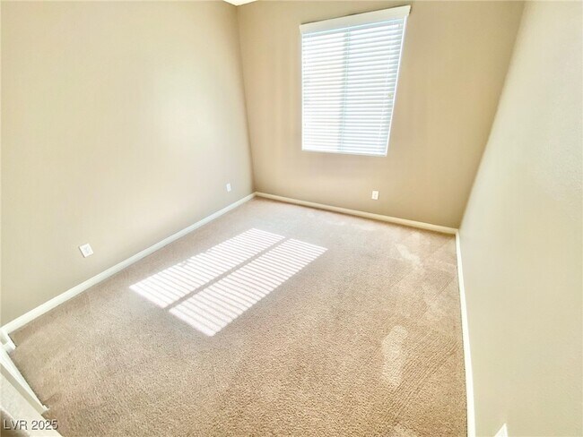 Building Photo - 81 Avenza Dr