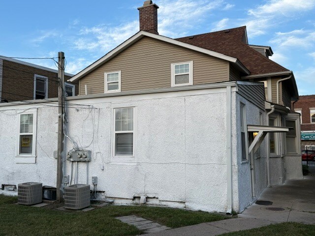 Building Photo - 13310 S Brandon Ave
