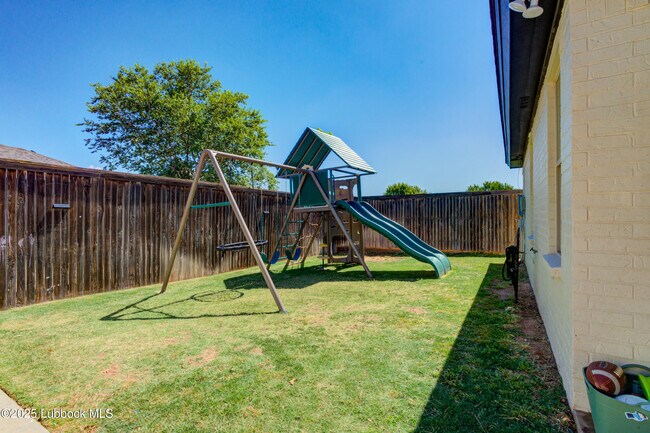 Building Photo - 5512 103rd St