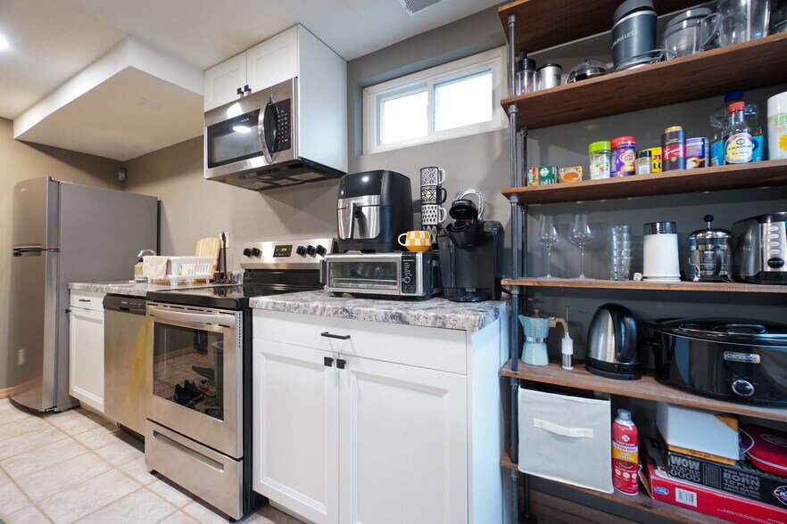 Building Photo - 1407 N 58th St
