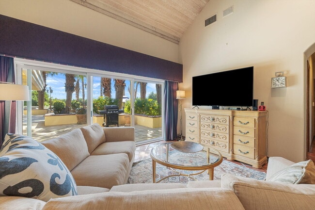 Building Photo - 50180 Vista Montana Rd