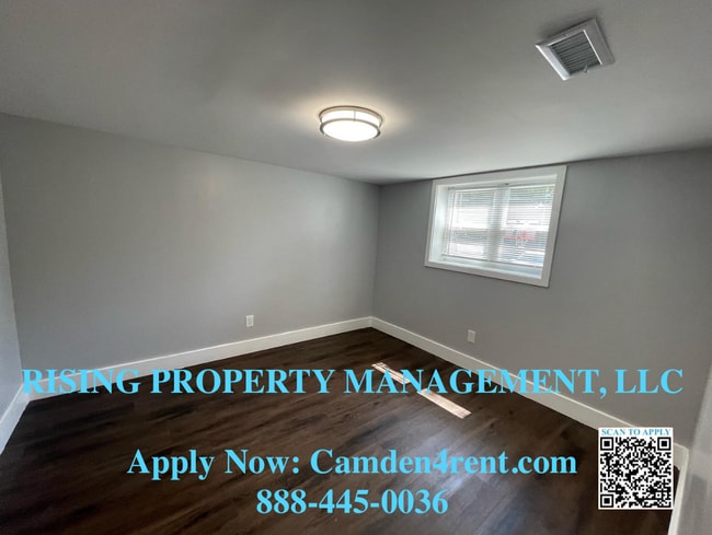Building Photo - Renovated 5 Bedroom 2.5 Bathroom home in t...