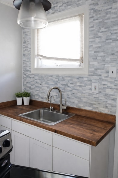 Kitchen - 931 Edgley St