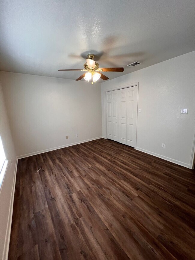 Building Photo - 3802 Pecos Dr