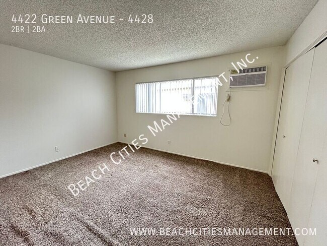 Building Photo - 4422 Green Ave