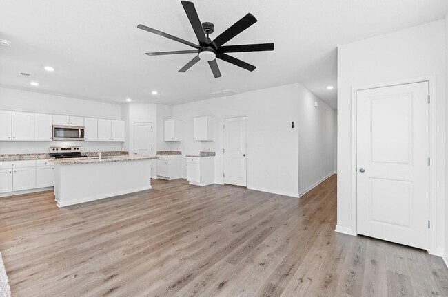 Building Photo - 224 Night Riders Wy