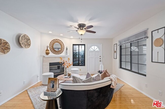 Building Photo - 102 N Sweetzer Ave