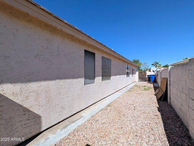 Building Photo - 3028 N 109th Ave