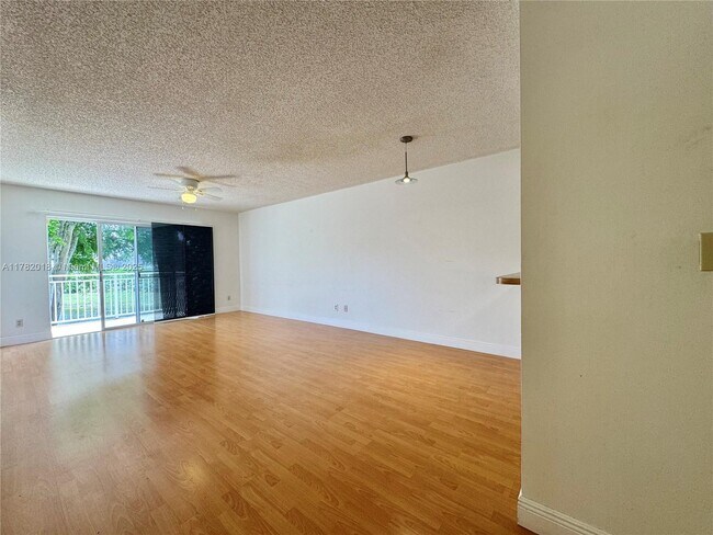 Building Photo - 1226 SW 113th Terrace
