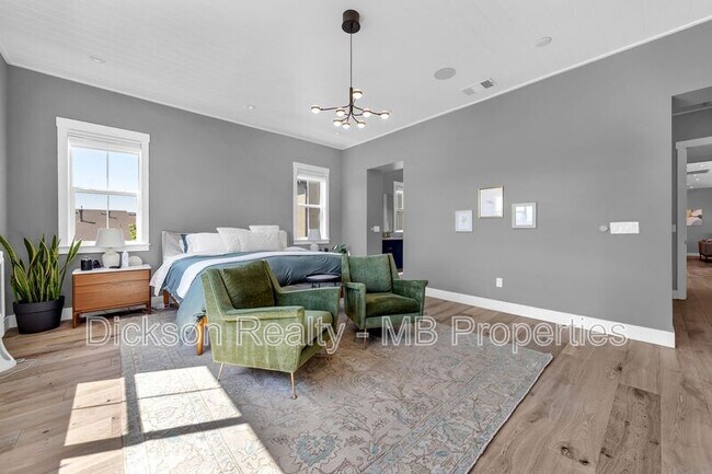 Building Photo - 6120 Triple Crown Dr