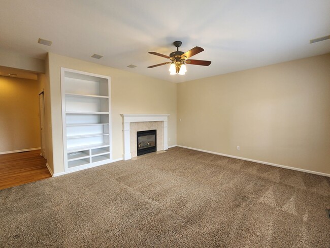 Building Photo - Great Saddle Rock Heights Home! 5 Bedroom ...