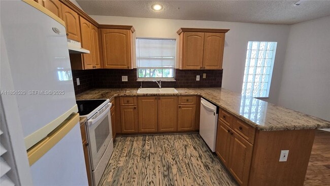 Building Photo - 3802 NW 122nd Terrace