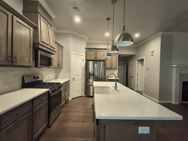 Building Photo - 2832 Wild Rose Ln