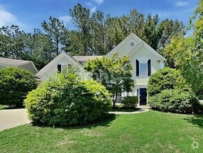 Building Photo - 3800 Oak Park Dr
