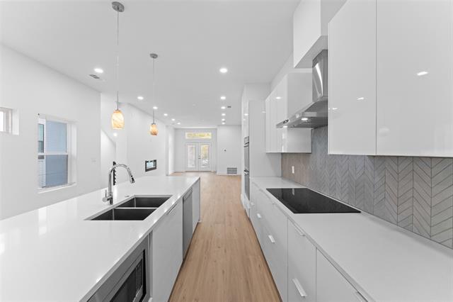 Building Photo - 2513 Crossman Ave