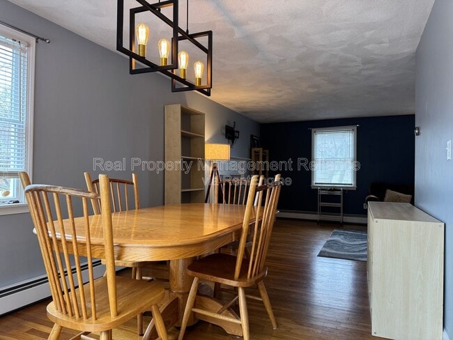 Building Photo - 14 Ravenna Ave