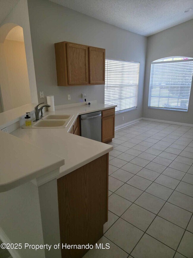 Building Photo - 11118 Heathrow Ave