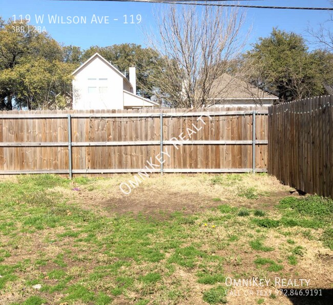 Building Photo - 119 W Wilson Ave
