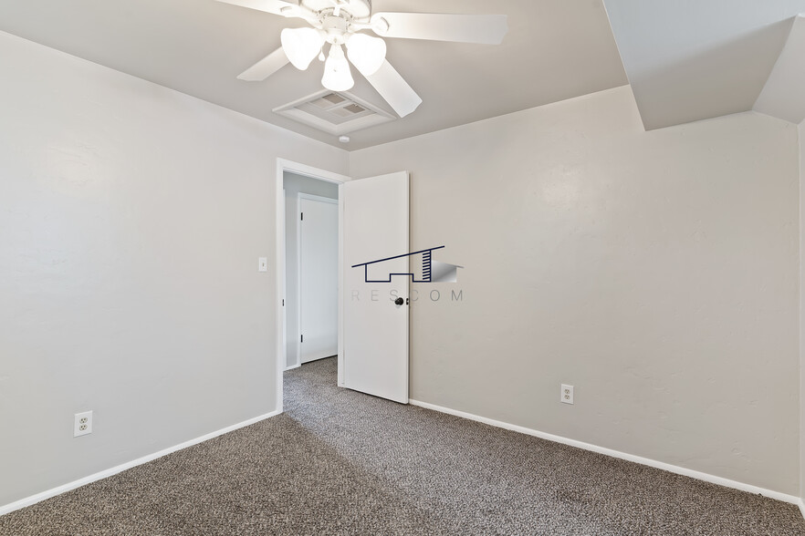 Building Photo - 77 Pheasantbrook Cir