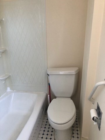 Building Photo - 148 B St