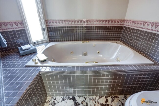 Building Photo - 1835 W 15th Ave